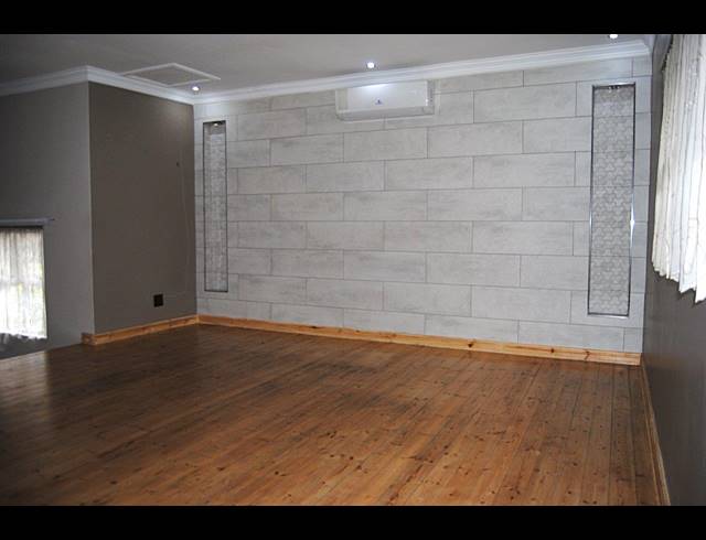 4 BEDROOM HOUSE FOR SALE IN ESCOMBE